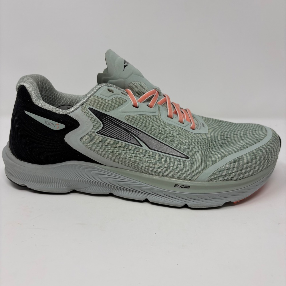 Altra Torin 5 Light Green and Black Running Shoe with Pink Laces